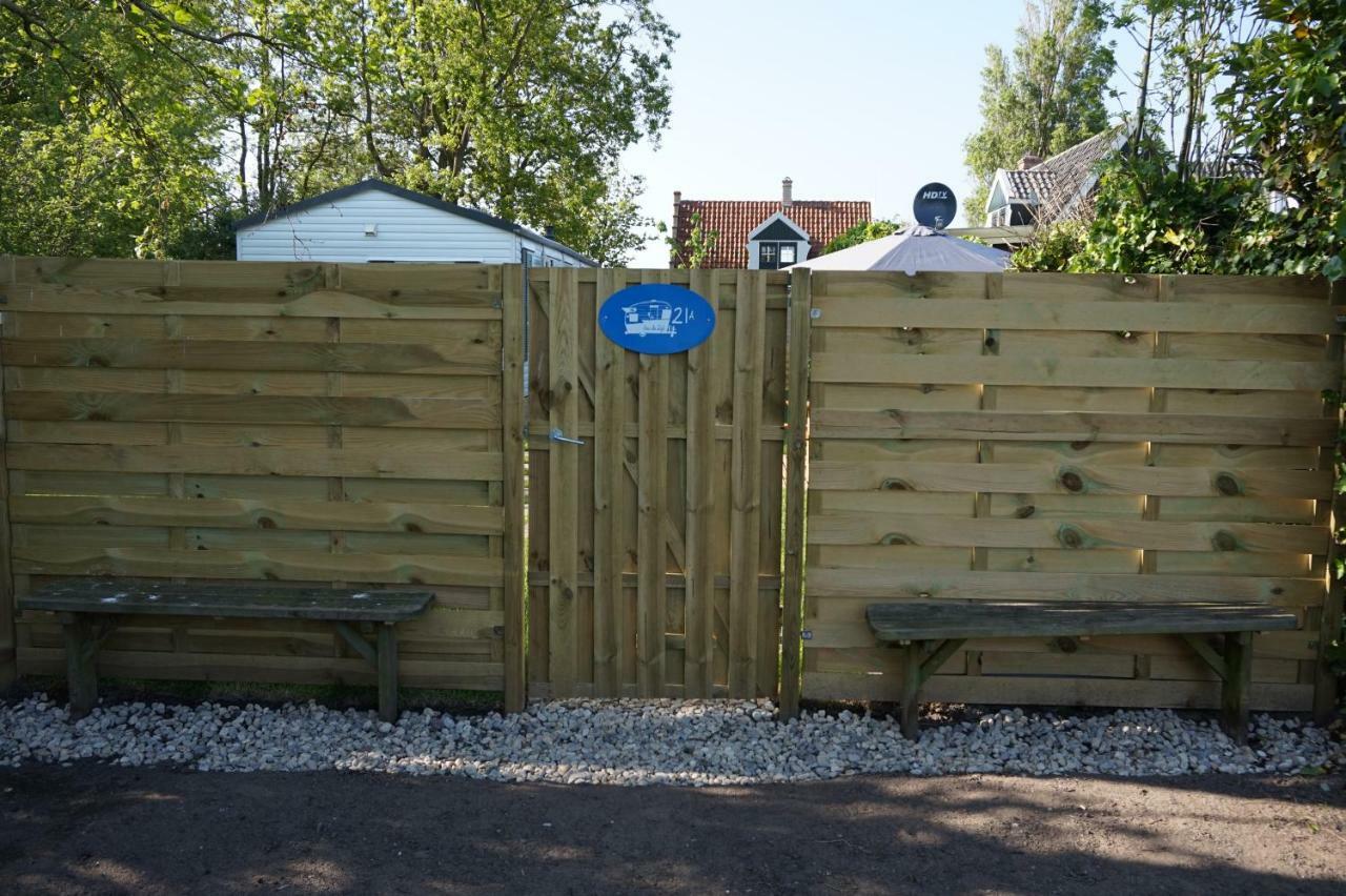 Vakantieverblijf Aan De Dijk Hotell Hippolytushoef Exteriör bild